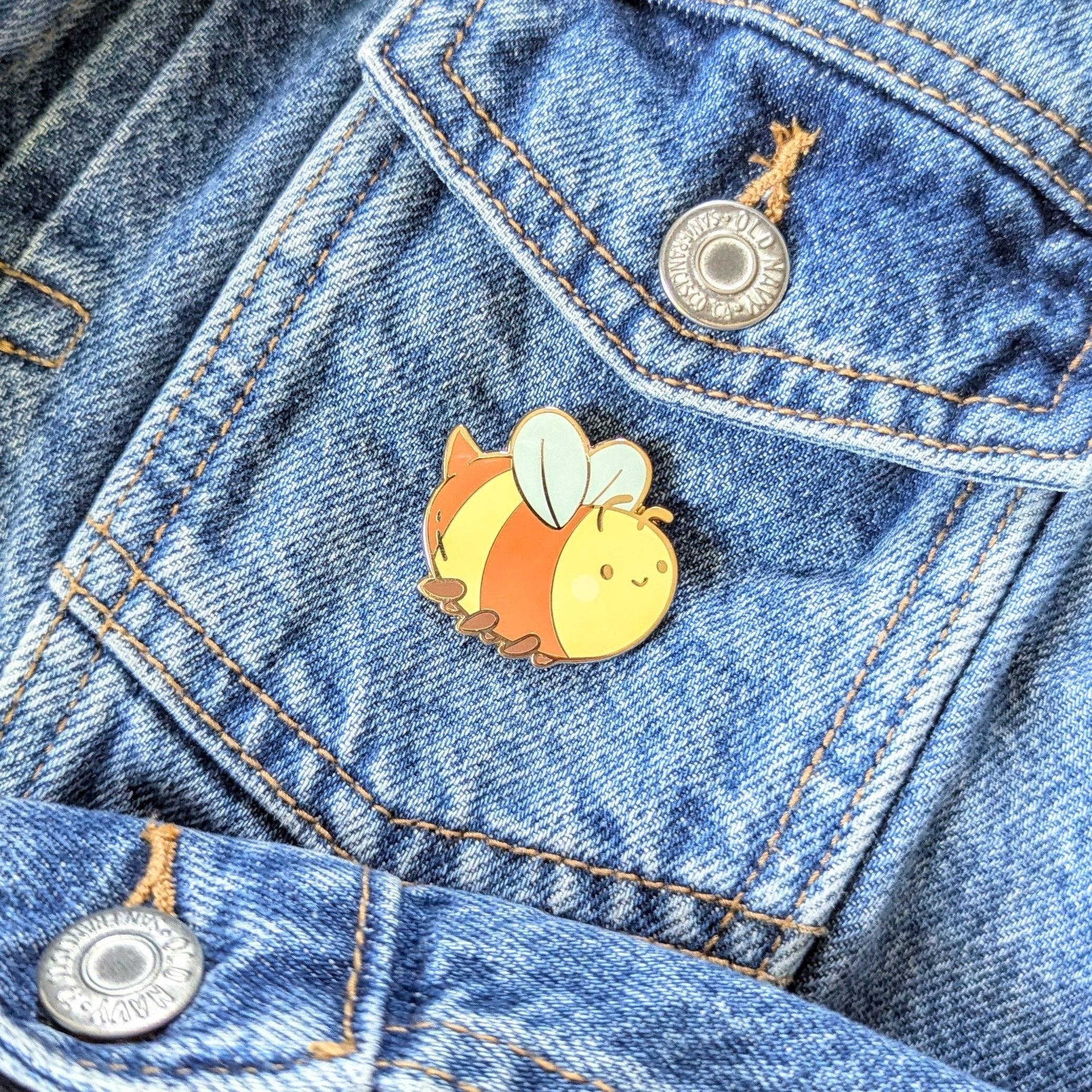 Arcasian - Wholesale Lapel Pin/Button - Bee-utiful Bee Enamel Pin1