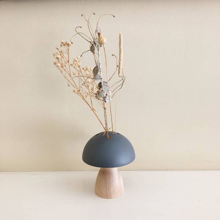 Stacy Wong - Wholesale Vase - Large Mushroom Vase - Mid Modern Base4