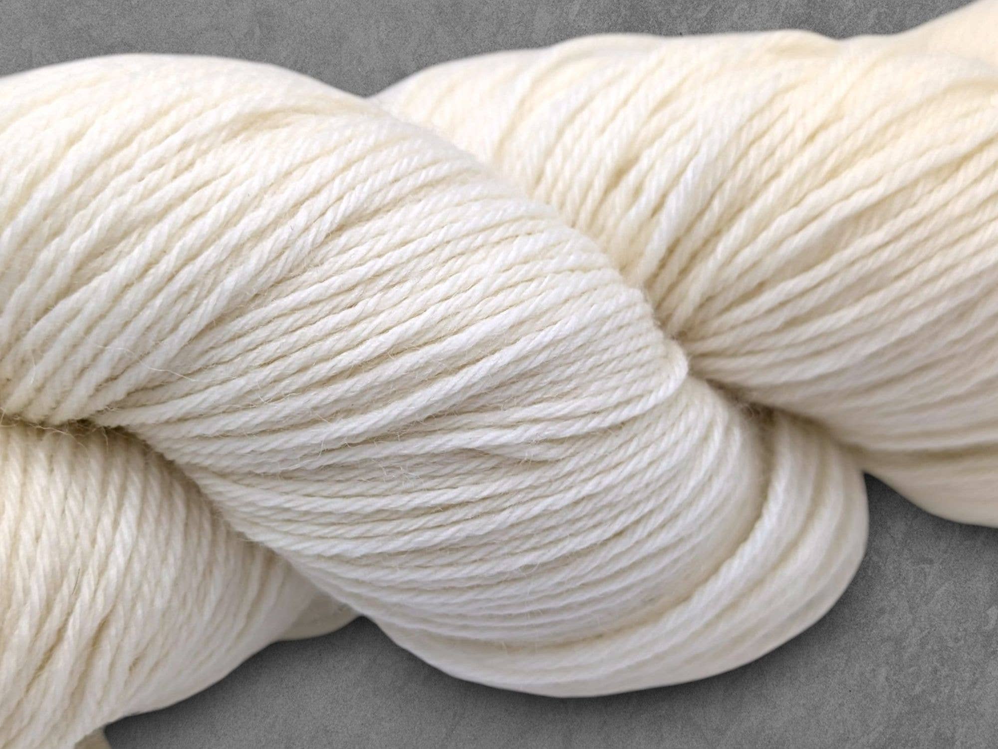 Rooster Yarns - Wholesale Yarn - Undyed Yarn: Superwash Merino 4 Ply Knitting Yarn2