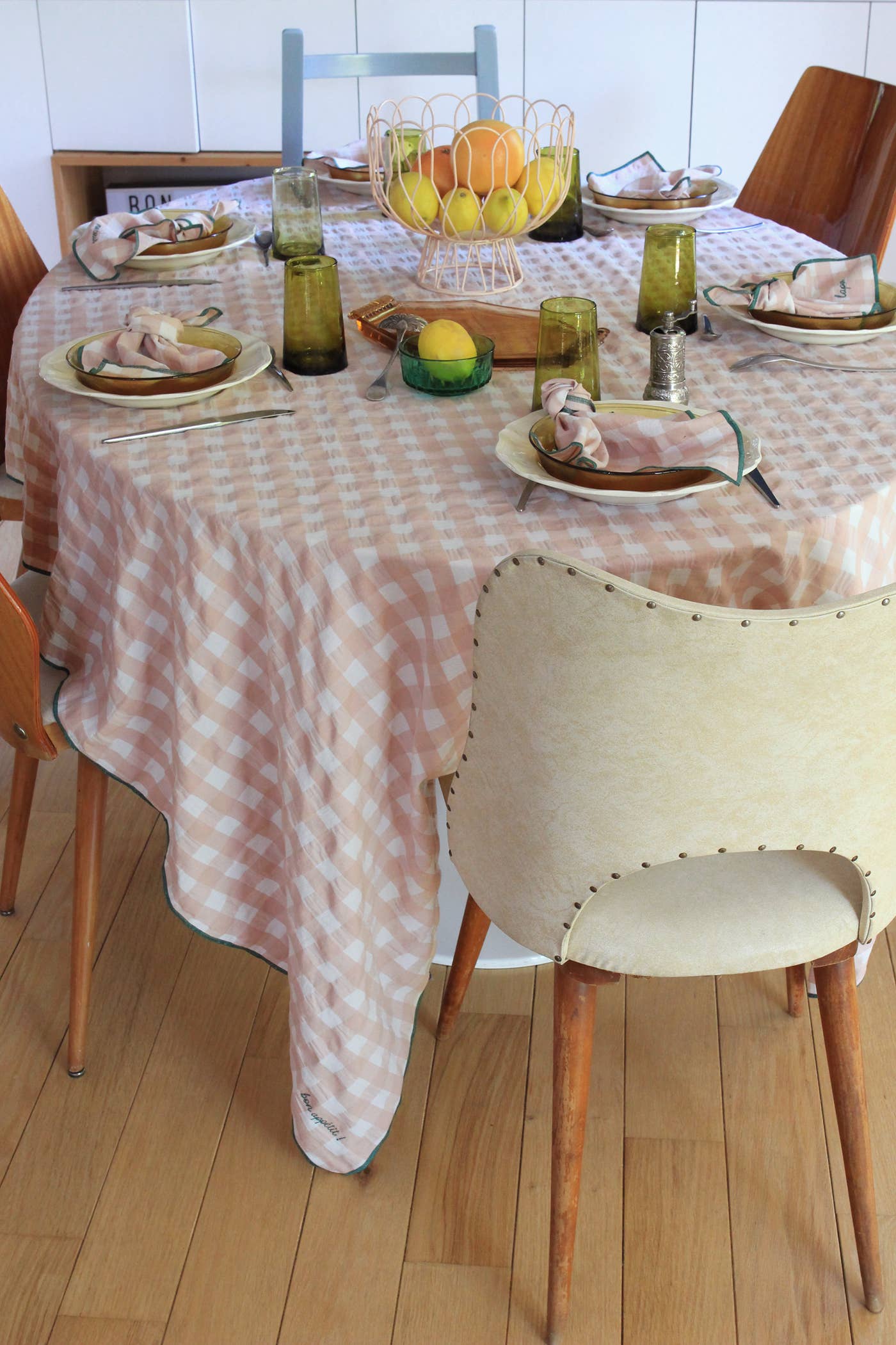 BARNABÉ AIME LE CAFÉ - Wholesale Tablecloth - Checkered gingham embroidered tablecloth for festive table!4