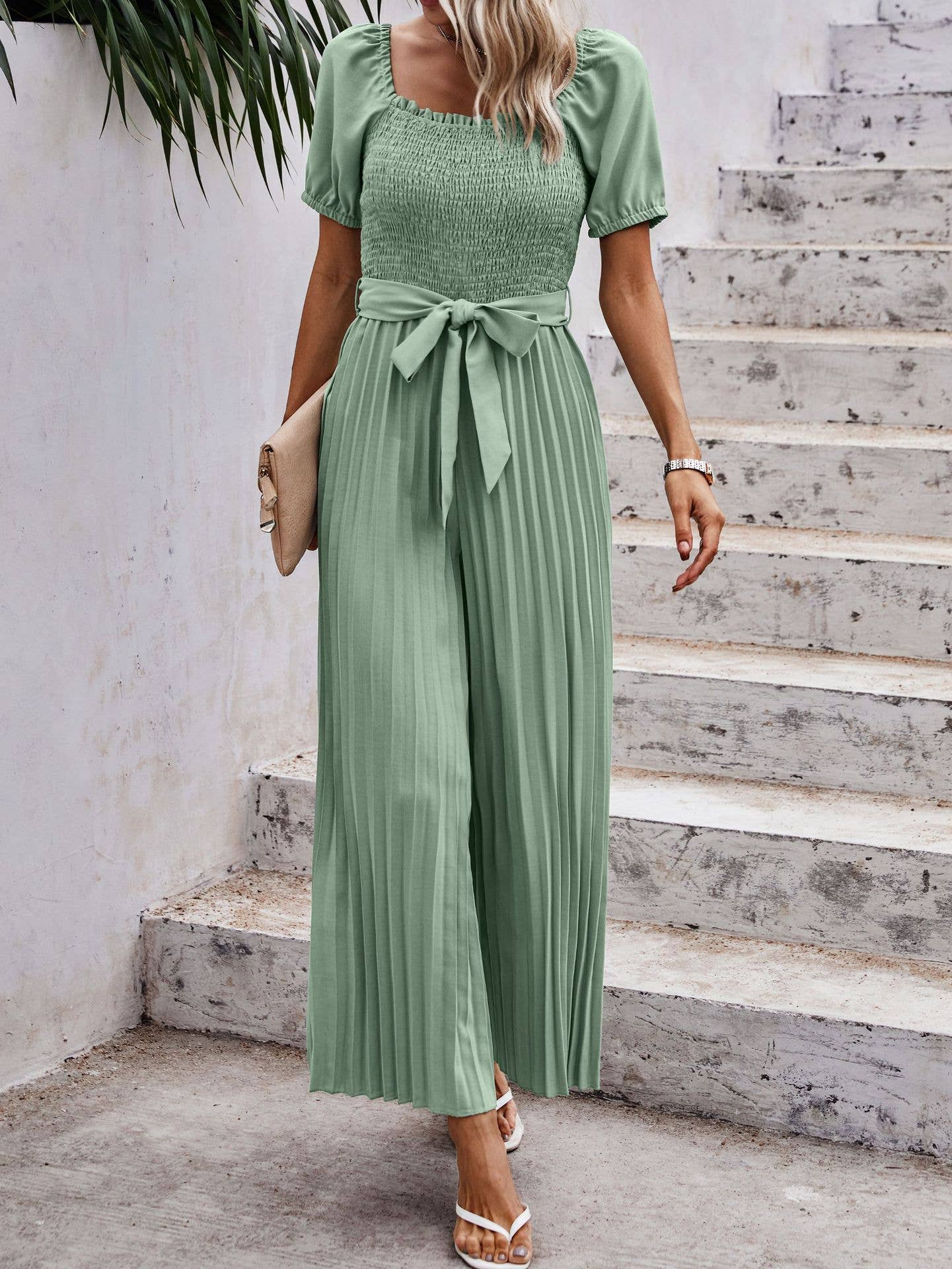 eLook – Großhandel Jumpsuit – Damen – SZ1-J6243 Gemusterter, plissierter Jumpsuit mit Gürtel26