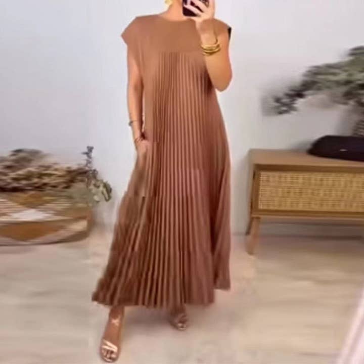 Lily Clothing - Wholesale Dress - Women's - Elegant fashion round neck sleeveless pleated long dress