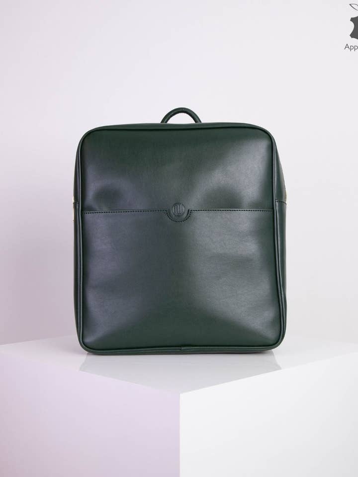nuuwaï - Vegan Backpack - KIMI emerald green for wholesale by nuuwaï