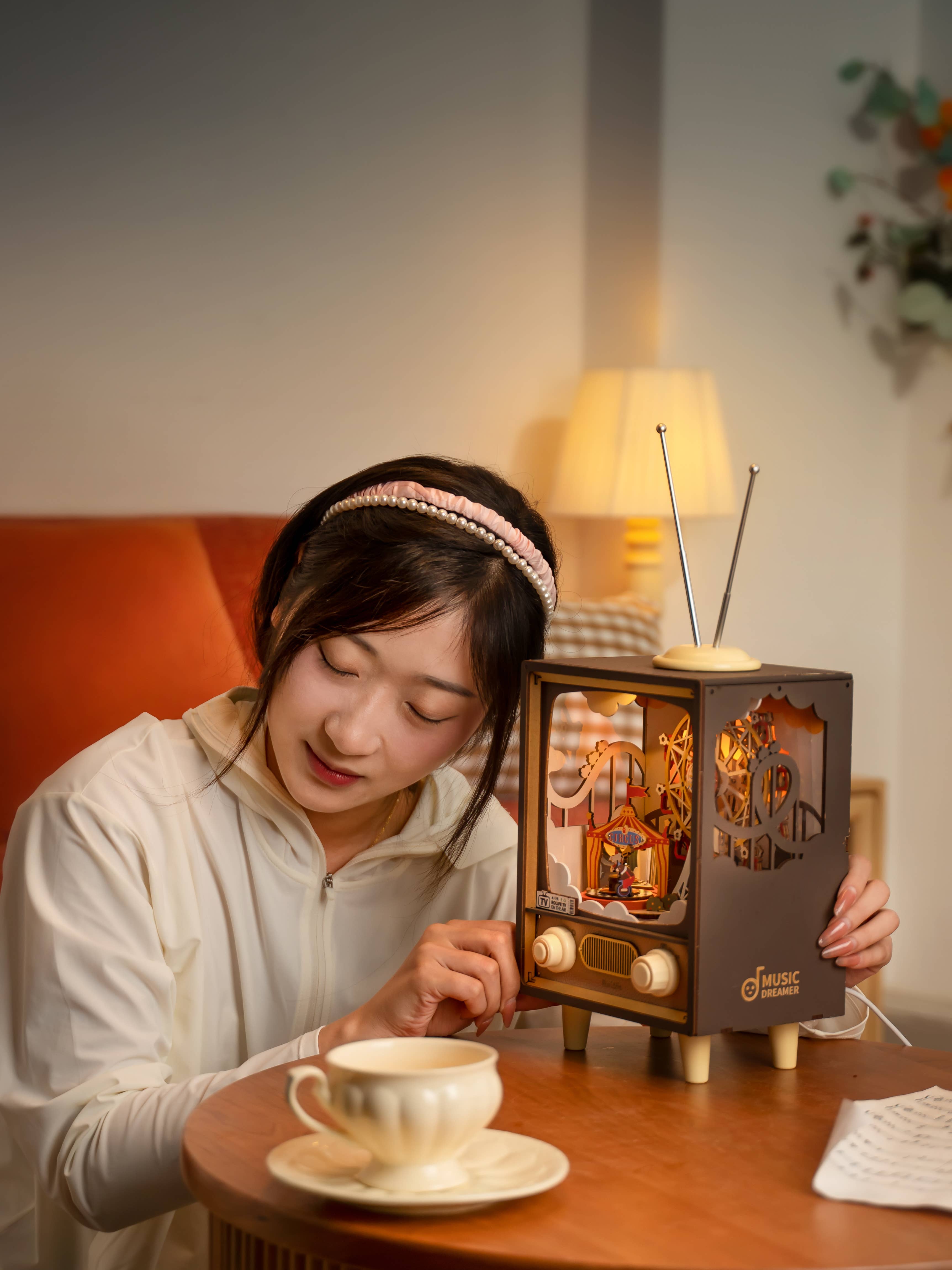 Robotime - Wholesale DIY Craft Kit - AMT01 Sunset Carnival Rolife Music Box DIY Wooden Puzzles13