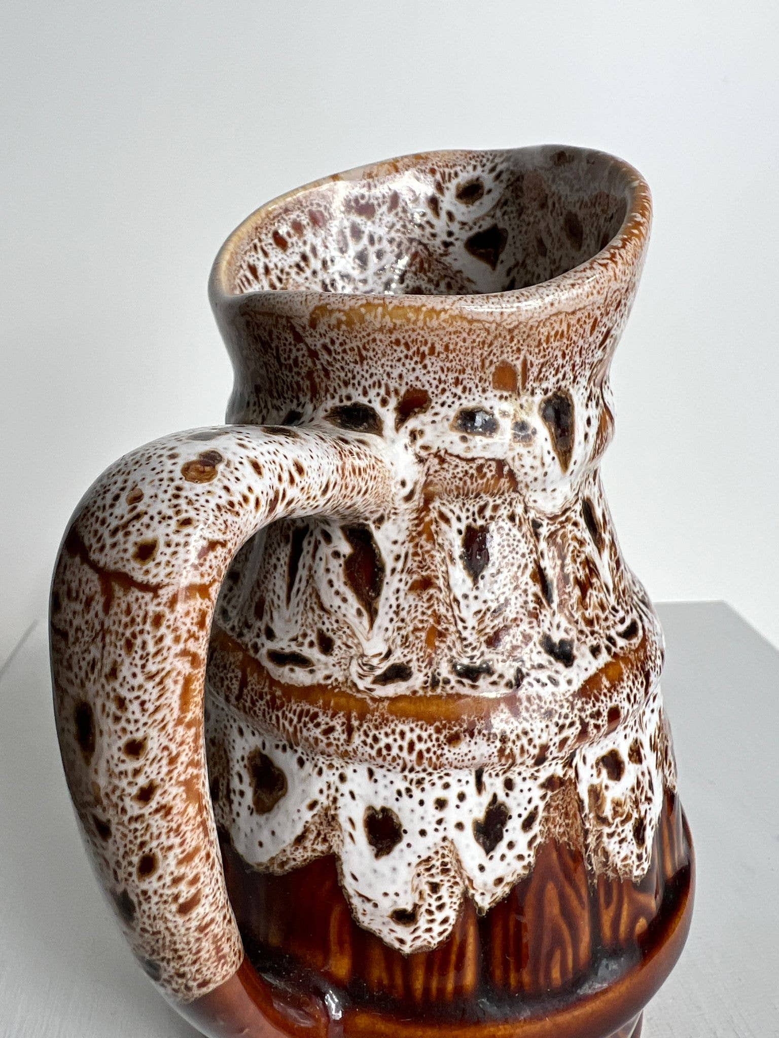 Office Objets – Objeto de mesa decorativo por atacado – Pequena jarra decorativa cerâmica vidrada com motivo de barril de cerveja22