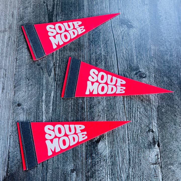 Mini fanion en feutre en mode soupe 4x10 fabriqué en Amérique aux États-Unis Cuisine pour la vente par The Silver Spider