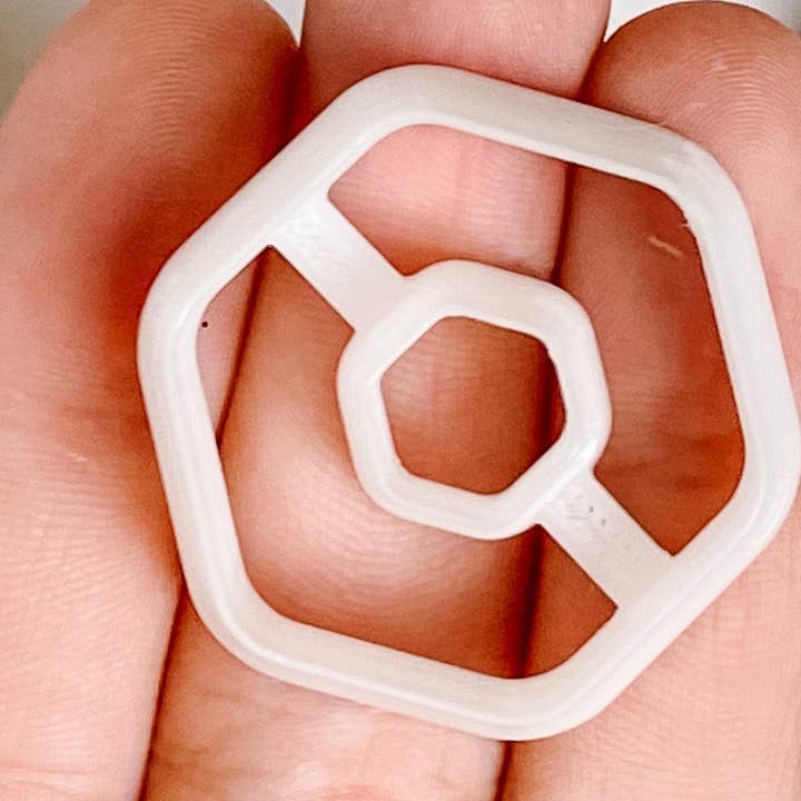 Tera Clay – Großhandel Bastelwerkzeug – Sechseckiger Donut-Ausstecher aus Fimo0