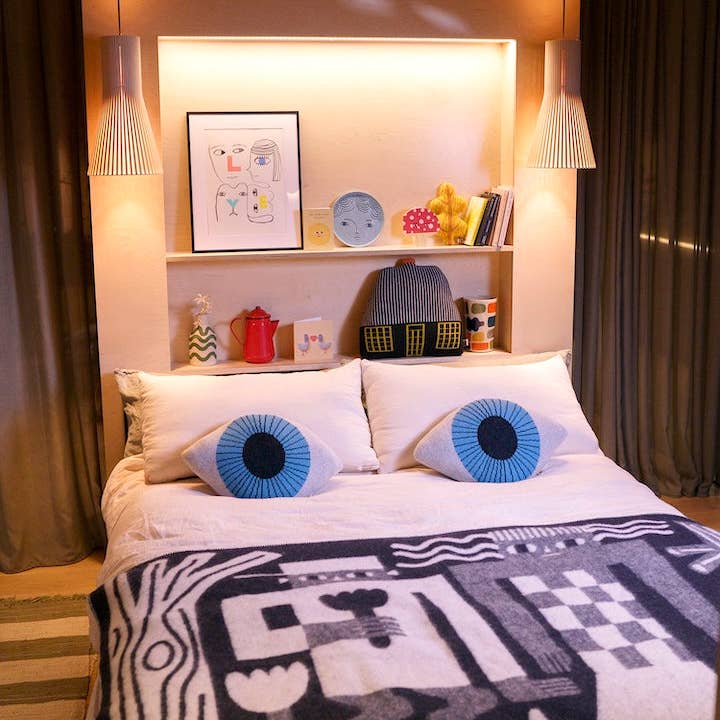 Donna Wilson – wholesale Throw blanket – Me and You Blanket3