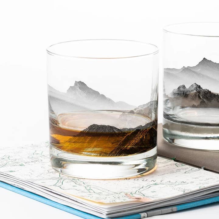 Black Lantern - Wholesale Cocktail/Liquor Glass - Mountains and Clouds Whiskey Glasses1