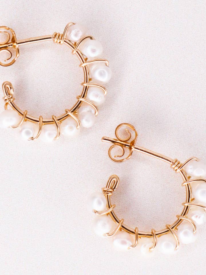 Beaume - blanc pour la vente par Axelle Joly - Bijoux sensibles