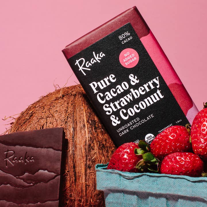 Raaka Chocolate - Wholesale Chocolate Bar - 80% Pure Cacao & Strawberry & Coconut (No added sugar)