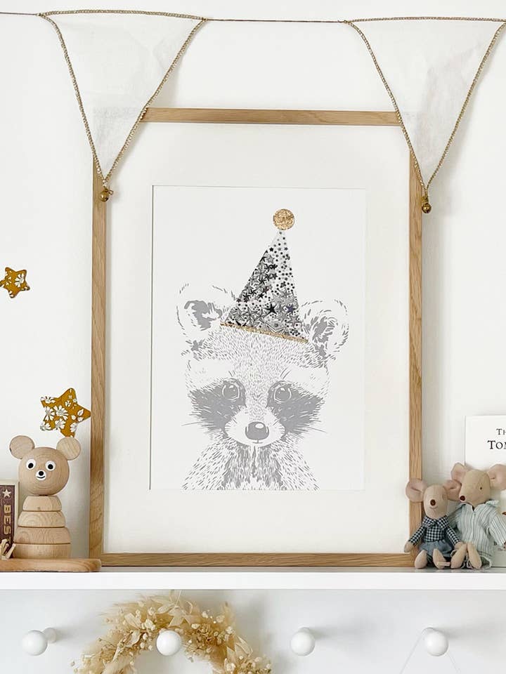 Raccoon Nursery Art - feito com tecido Liberty por atacado de The Charming Press