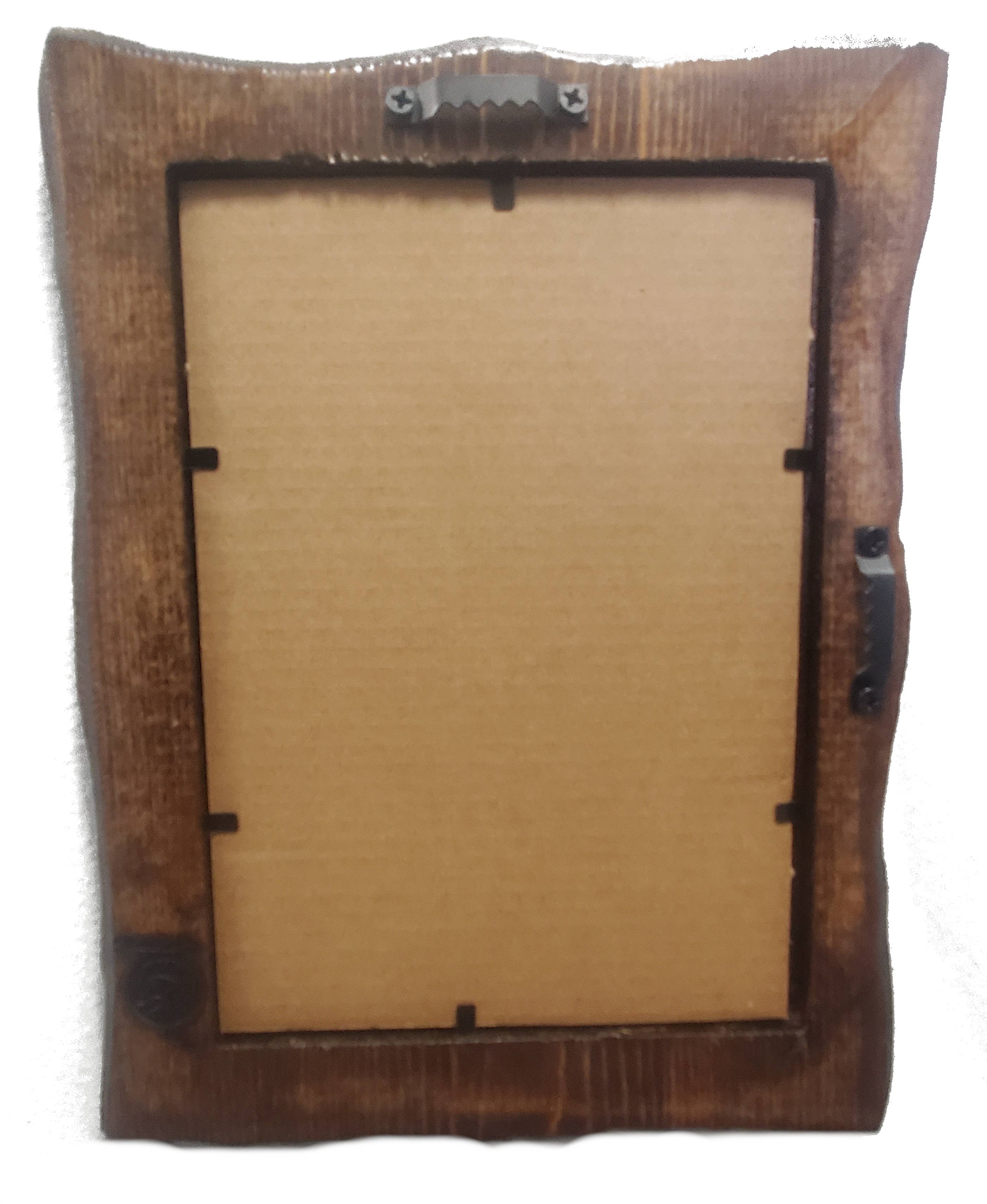 Mel escuro Moldura 5x7 - Design Original Feito à Mão nos EUA - Estilo Vintage/Antigo para venda a revendedores na Faire1