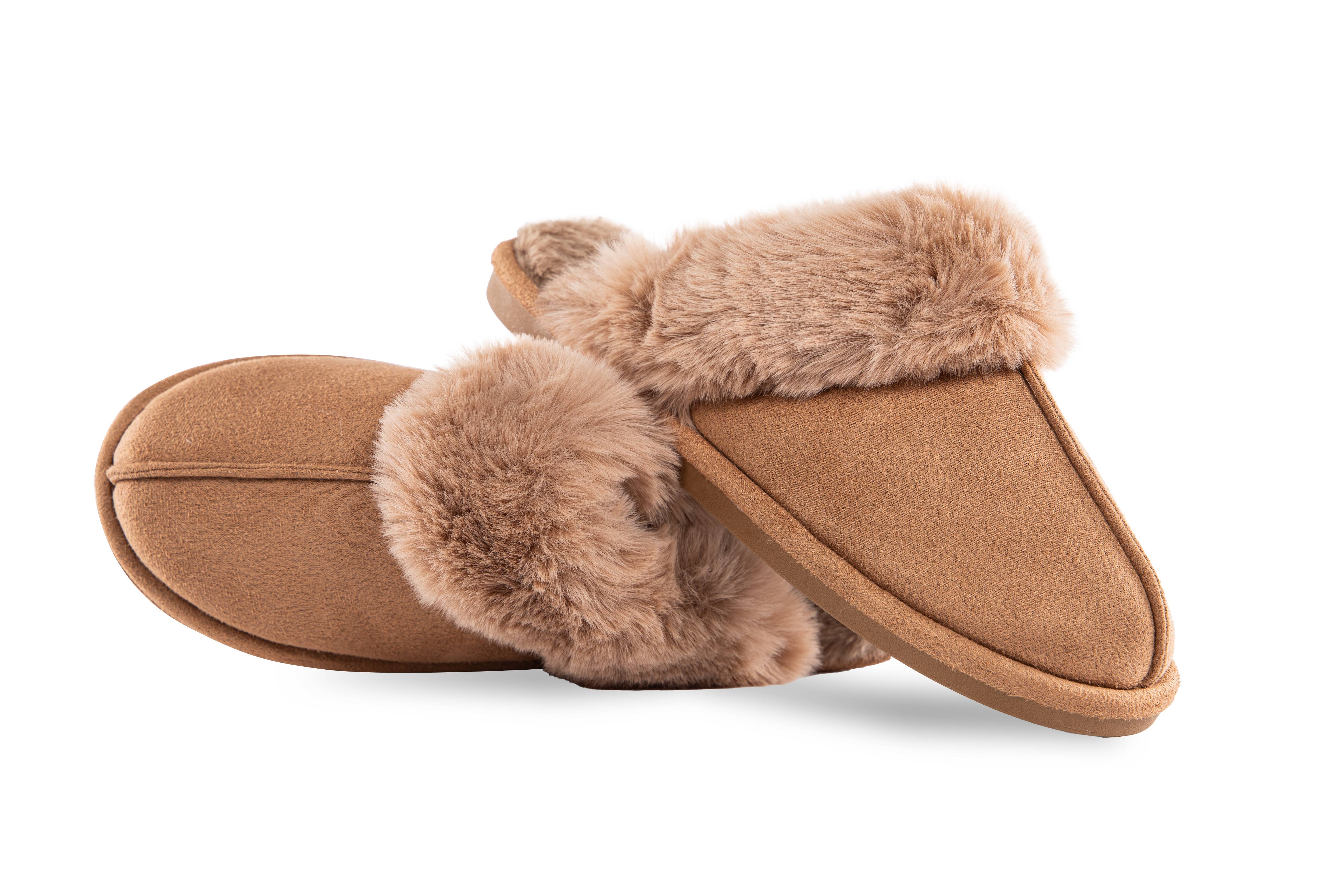 Tiseco - Wholesale Slippers - Women's - Suede Slippers SNUGGS0