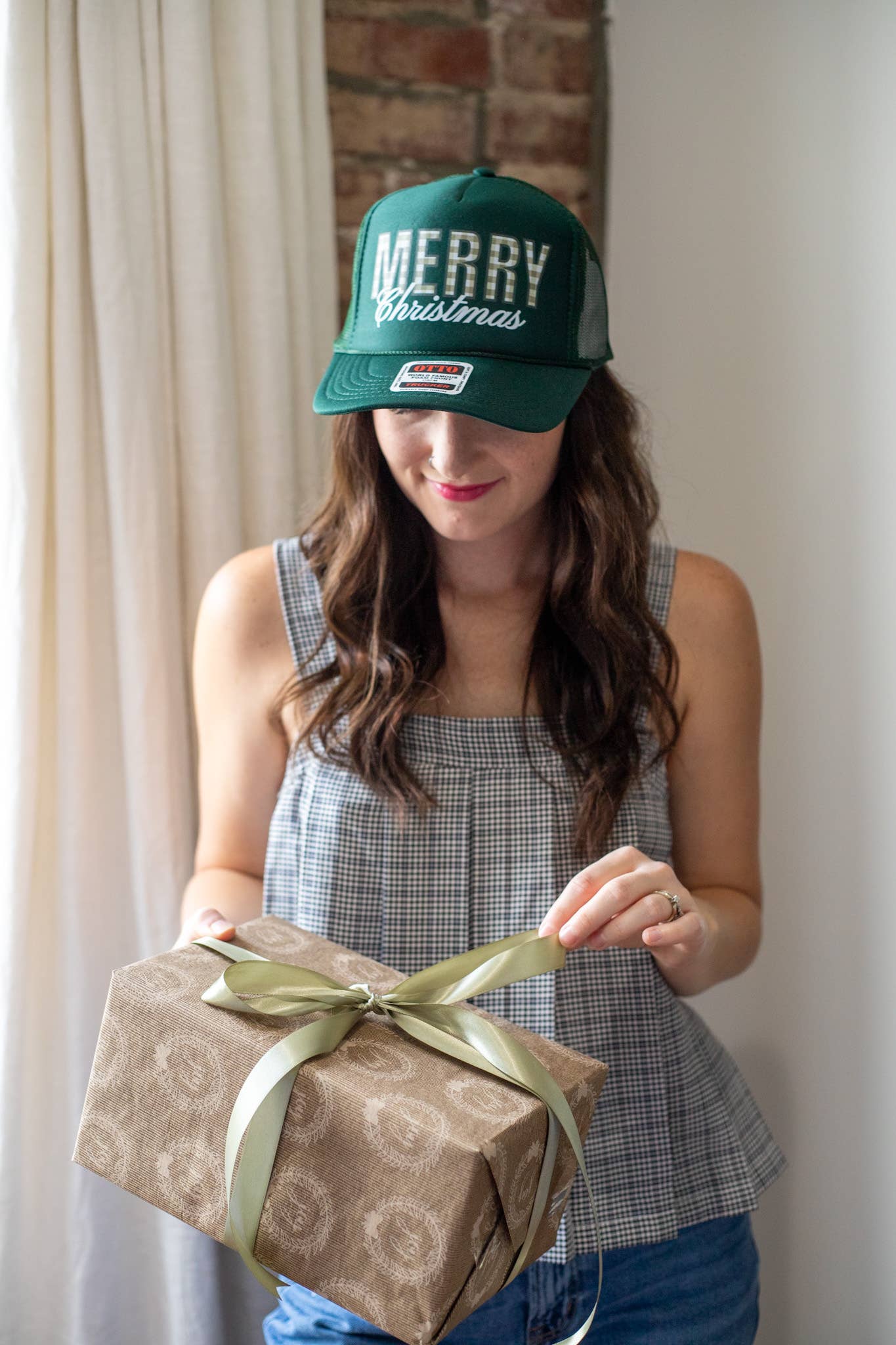 Hartland Goods – wholesale Truckerkeps – Dam – God jul Truckerhatt4