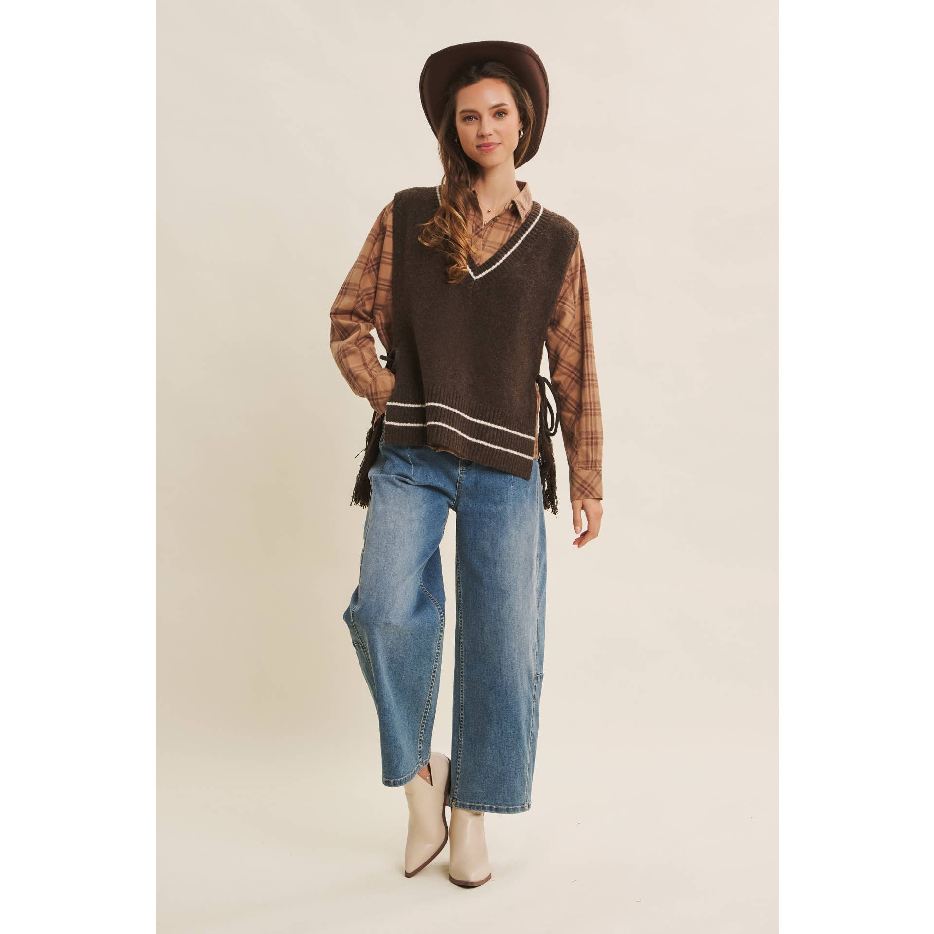 in february - Wholesale Outerwear Poncho - Women's - ECO-FRIENDLY EFFORTLESSLY ESSENTIAL SWEATER PONCHO VEST27