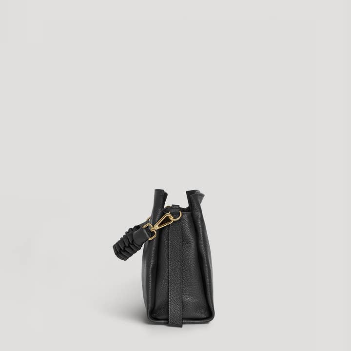 Voemièn - Wholesale Crossbody Bag - Women's - Braid Micro Bag in Black Dollar Leather3