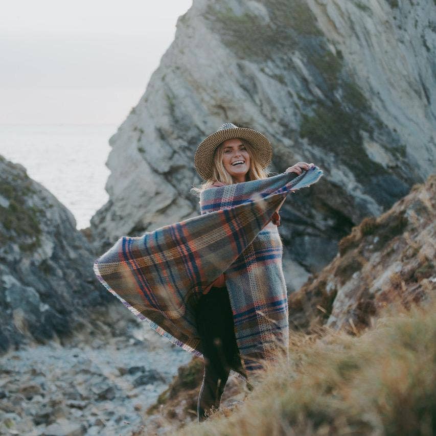 Atlantic Blankets - Wholesale Throw Blanket - Random Recycled Wool Blanket7