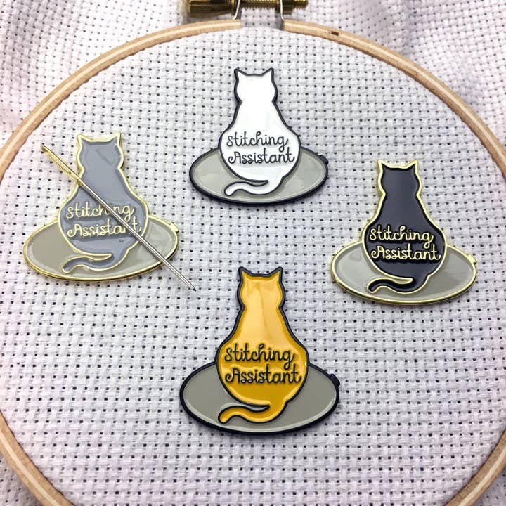 Snarky Crafter Designs - Wholesale Embroidery/Cross Stitch Supplies - Stitching Assistant Kitty Needle Minders