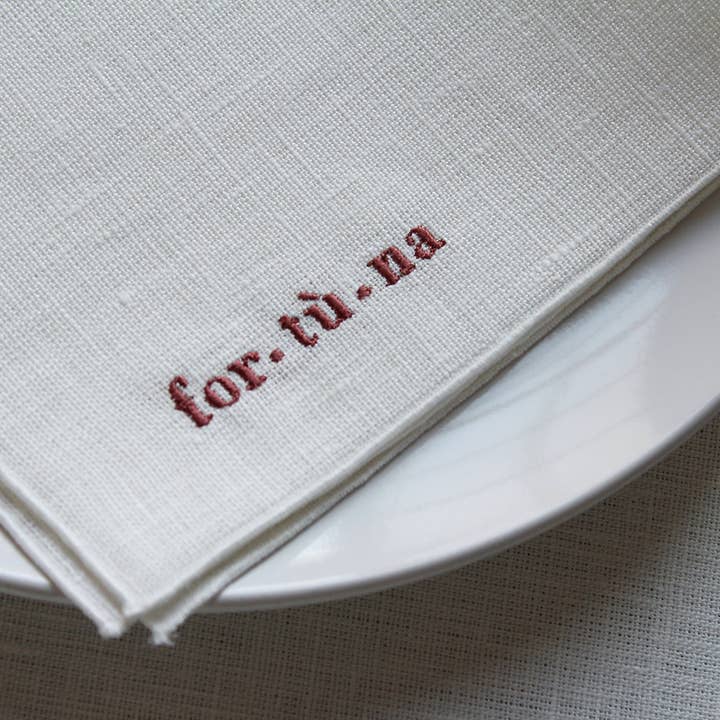 White PENSIERI pure linen napkin for wholesale on Faire2