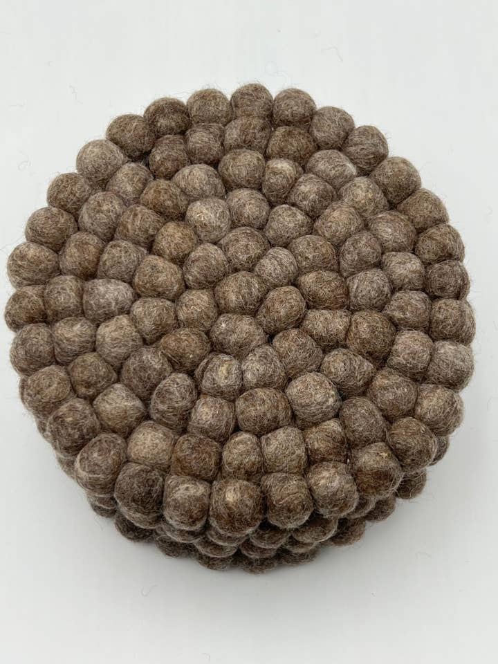 Round Trivet (Camel Brown) Set of 4 for wholesale by NURBU INC.