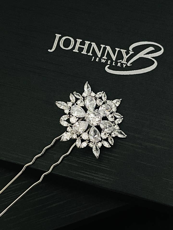 DALIA - Starburst CZ hårnål i Silver för wholesale av JohnnyB Jewelry