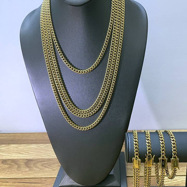 Luxus Accessories - Wholesale Link & Chain Necklace - 14k Gold Filled 6mm Cuban Link Chain