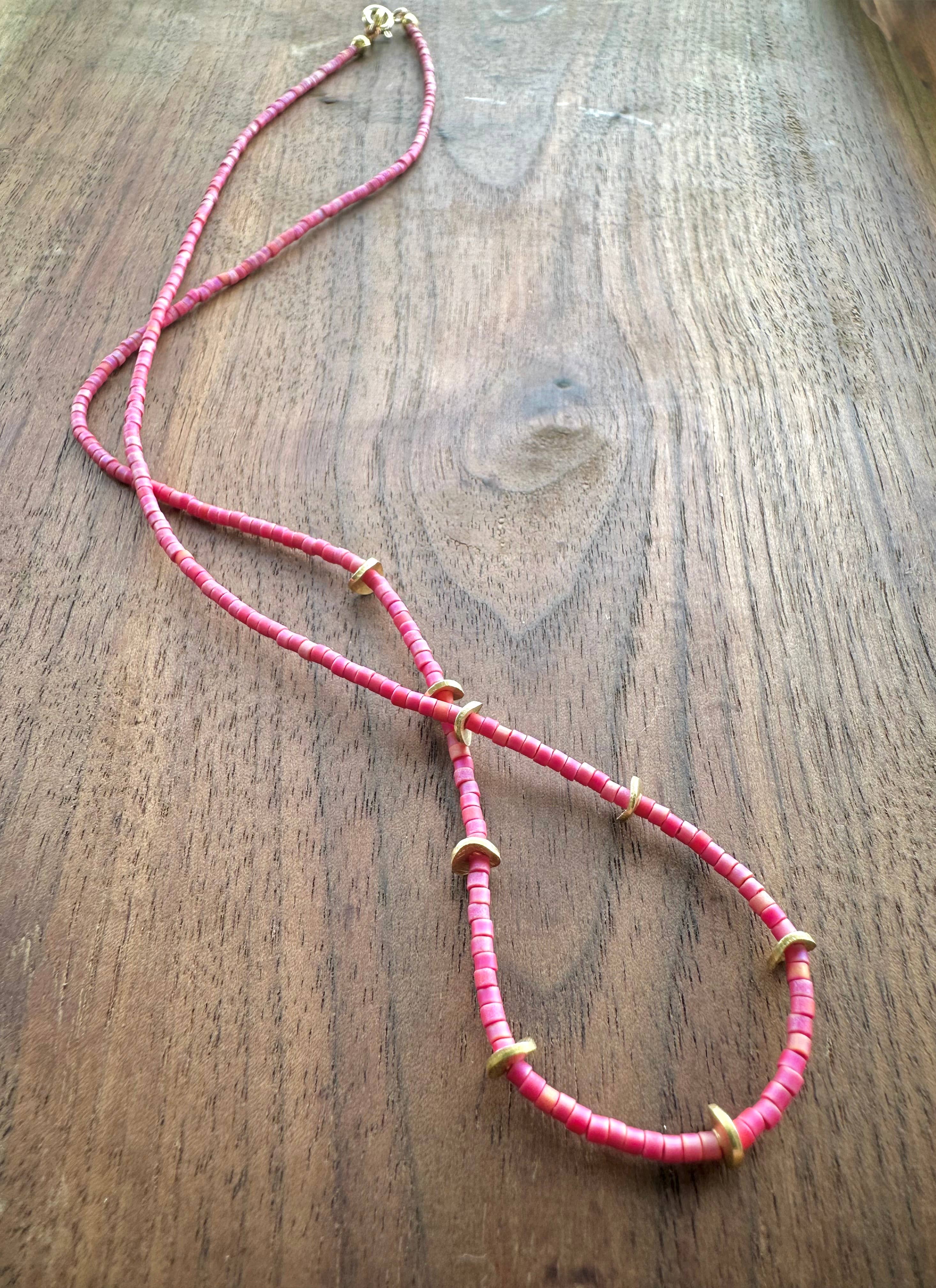 Ocean Breakup – Colar com missangas/pérolas por atacado – Colar de Contas Mesa6