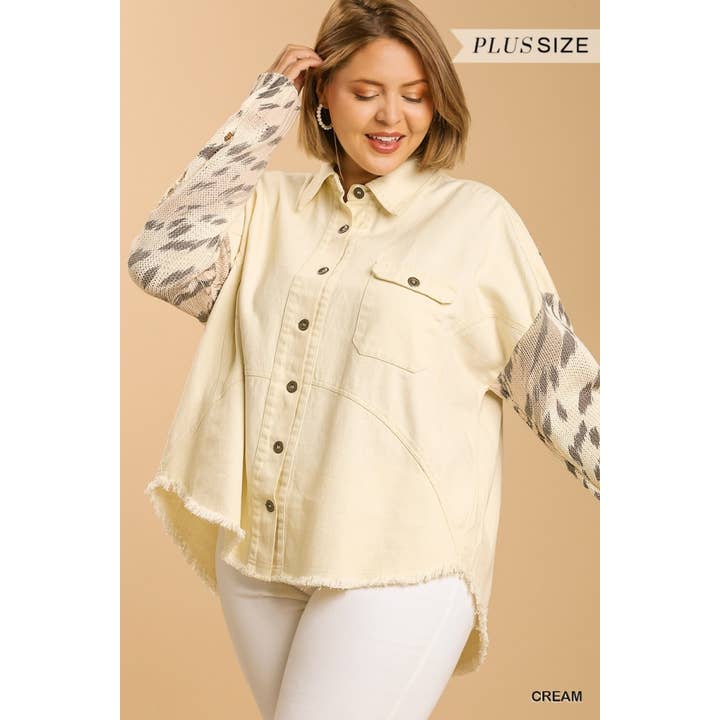 Veste boutonnée à col et imprimé SLV à détails usés PLUS pour la vente par BNS