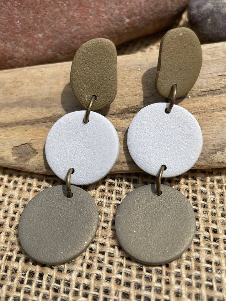 Triple Stones for wholesale by FINNISHES Designs