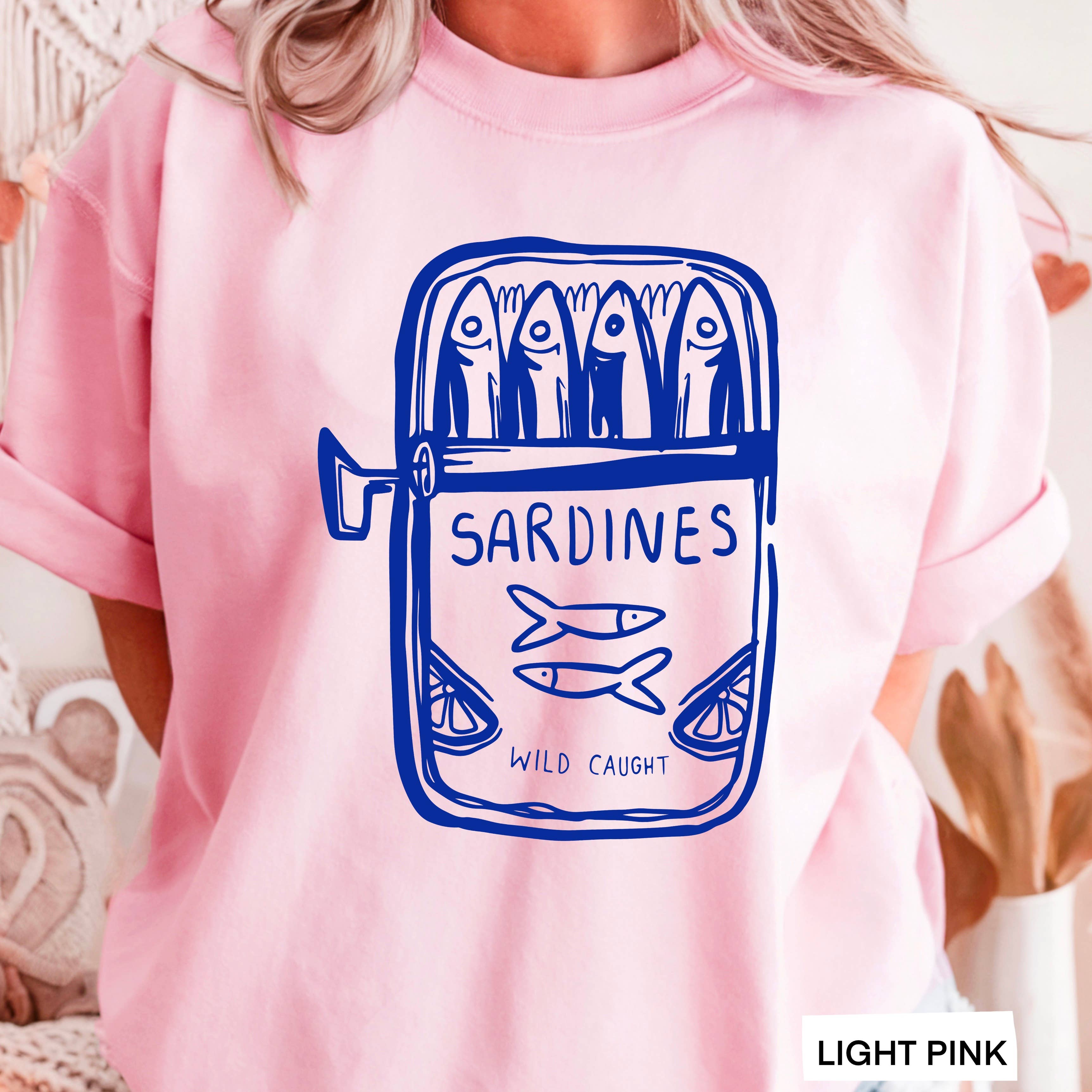 Shoppe SHC – wholesale T-shirt med logga - Dam – Sardiner Kustkvinnors Grafiska T-shirt | Gildan31