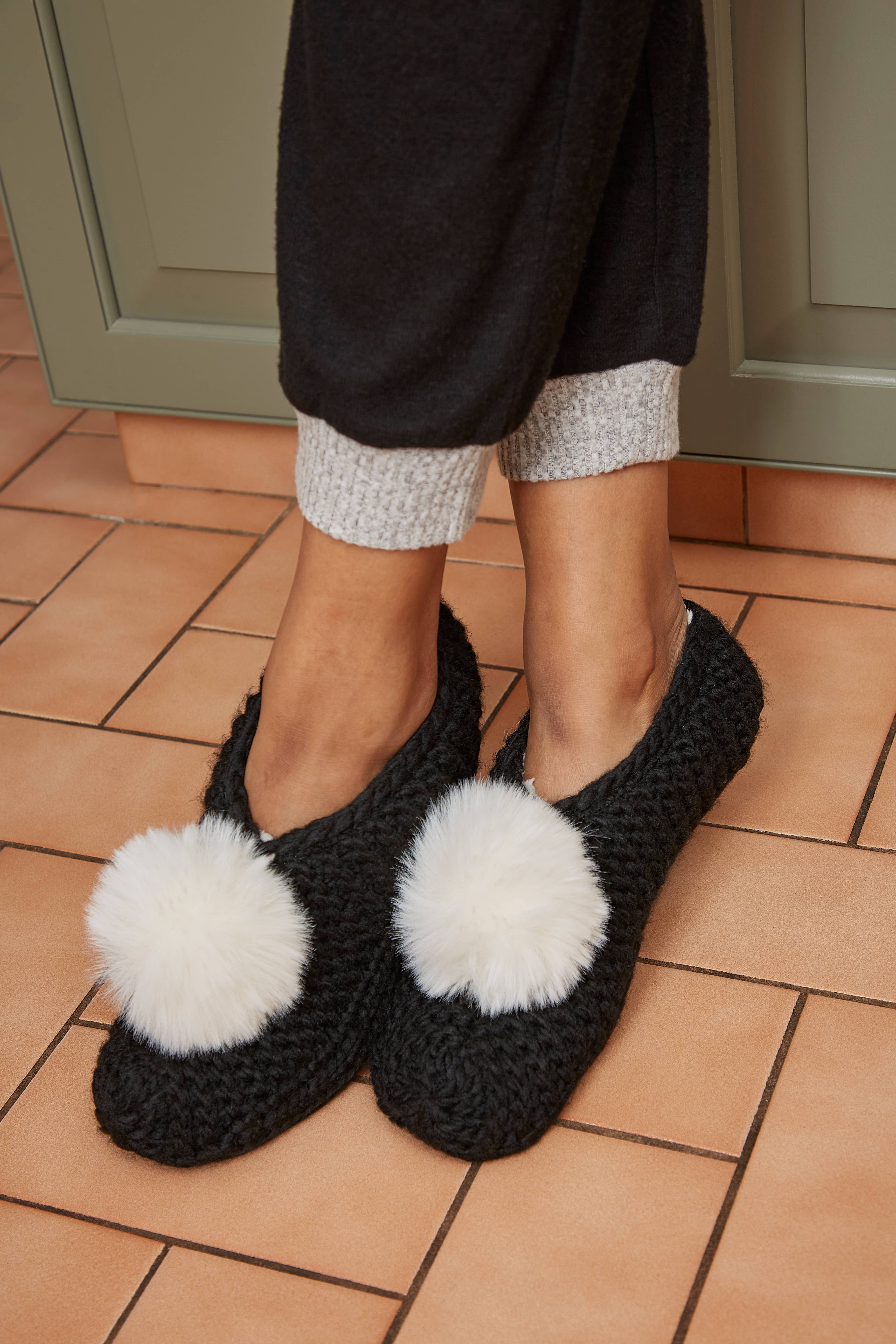 Infinity Classics International Inc. – wholesale Slippers – Women's – Women's Pom Pom Recycled Knit Sherpa Lined Slippers3