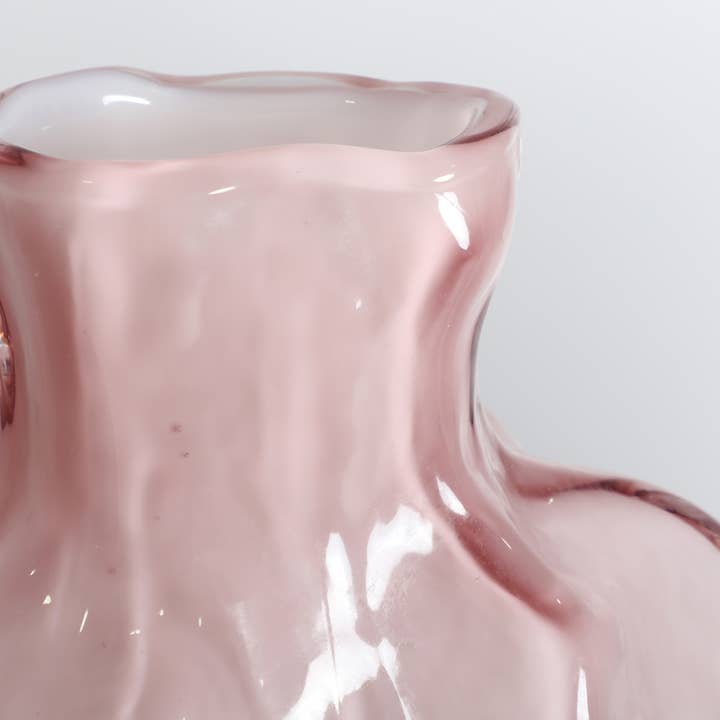 Kodu - Wholesale Vase - Pale pink glass vase measuring 19x13x28cm1