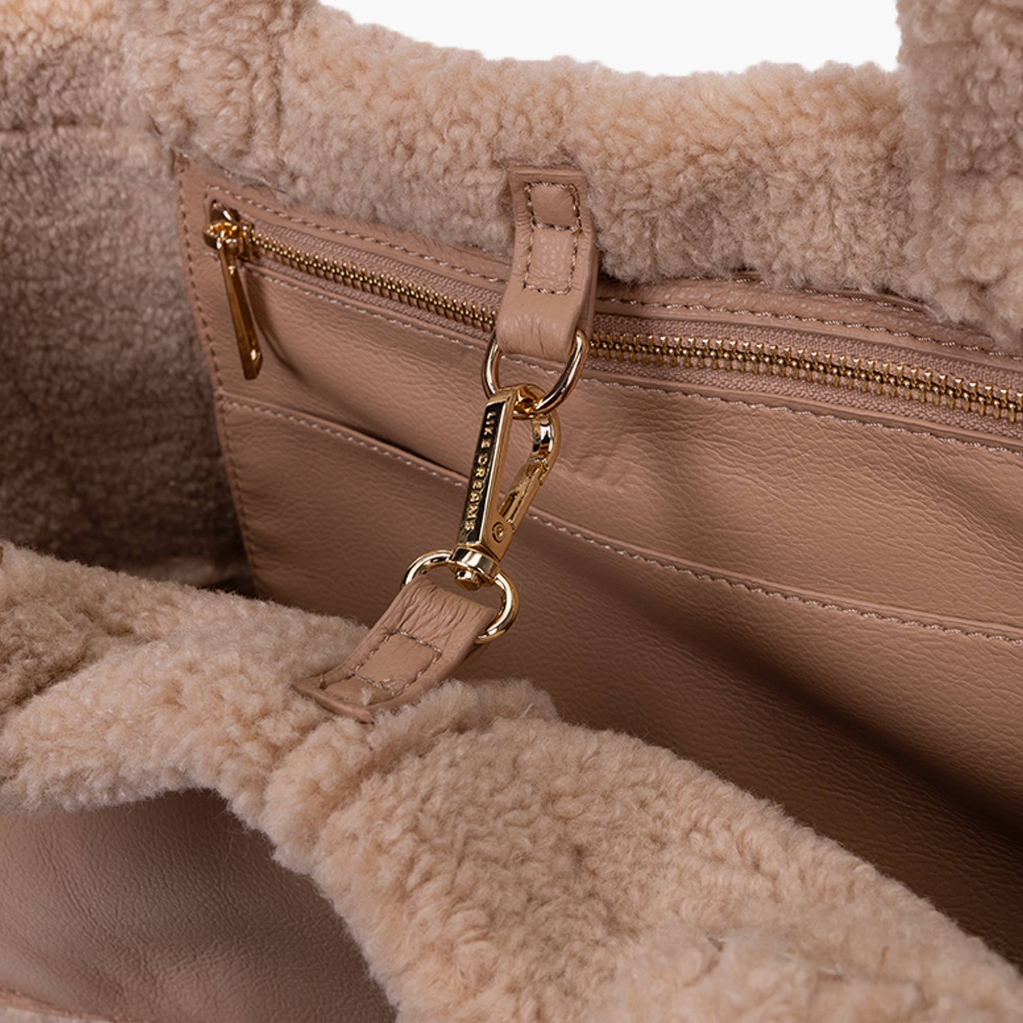 Like Dreams – wholesale Tote bag – Women's – North Everyday Sherpa Tote – Cozy Christmas Carryall2