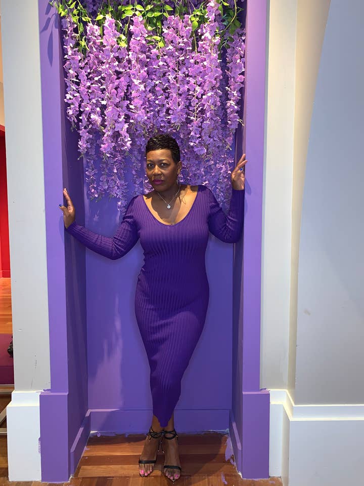 Abito a Coste con Scollo a V Profondo da Donna TaTi per la vendita all'ingrosso da parte di Boutique1979