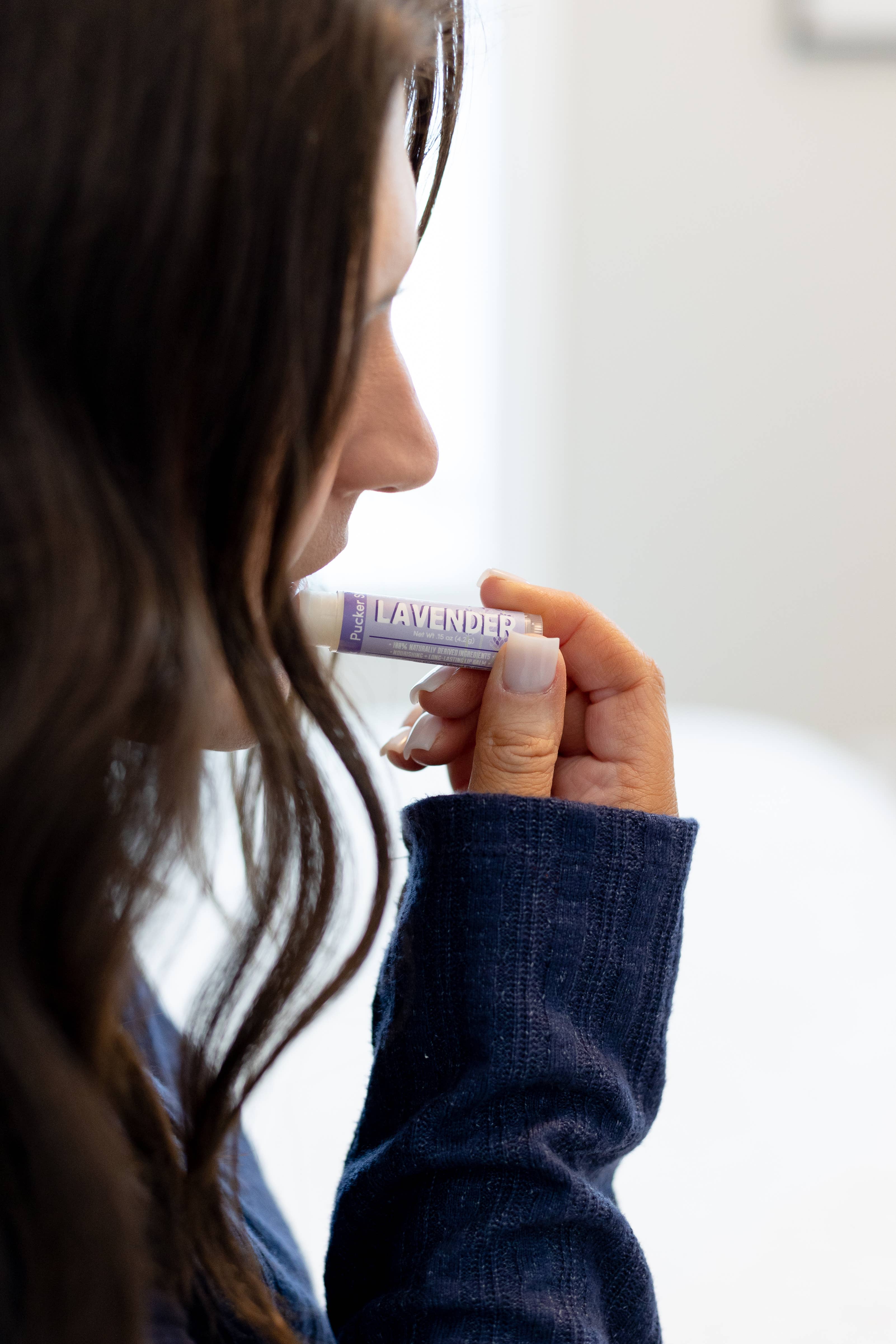 Rinse Bath Body Inc - Venta al por mayor Bálsamos labiales - Pucker Stick - Bálsamo Labial de Lavanda | Cuidado Labial Natural1