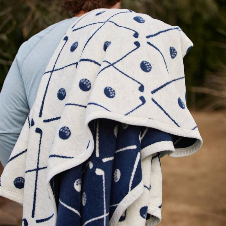 ChappyWrap - Wholesale Throw Blanket - Hitting the Links Blanket