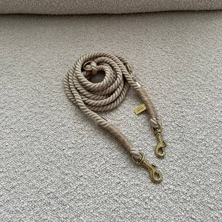 BEIGE puppy / Adjustable and soft dog leash for wholesale on Faire
