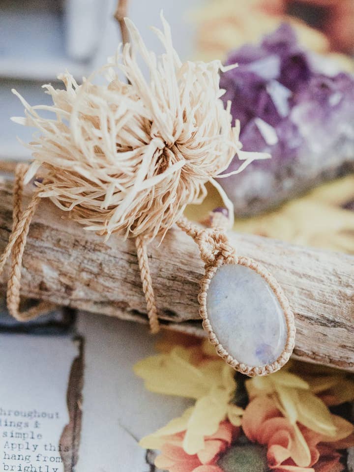 Pendente Pedra da Lua com Contas Ametista (Formato Oval) por atacado de Meelah Collections