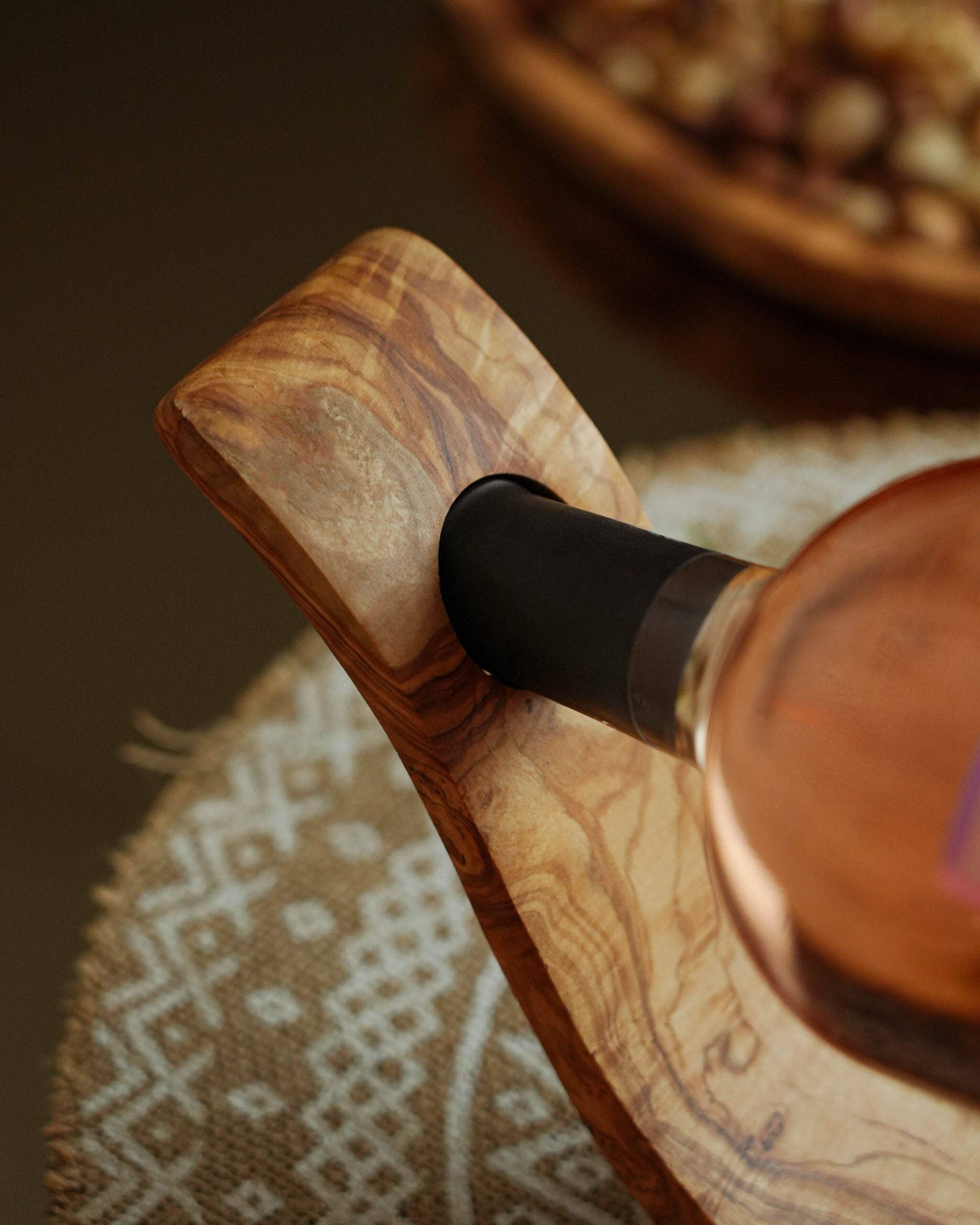 Dallas olive oil company – wholesale Bottle rack/holder – Olivewood Wine Bottle Holder4