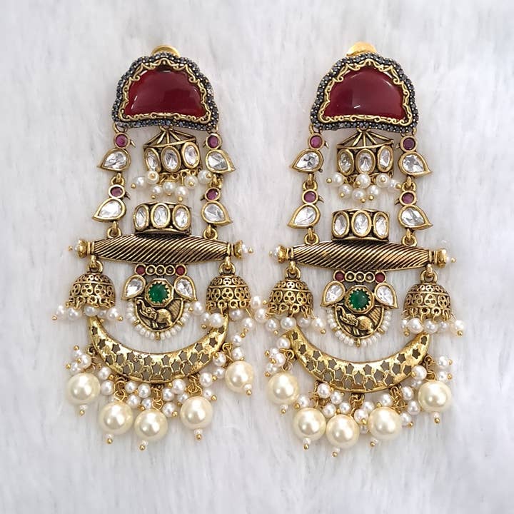 Brincos Pendurados Chandrika Royal por atacado de Vinnis Jewelry