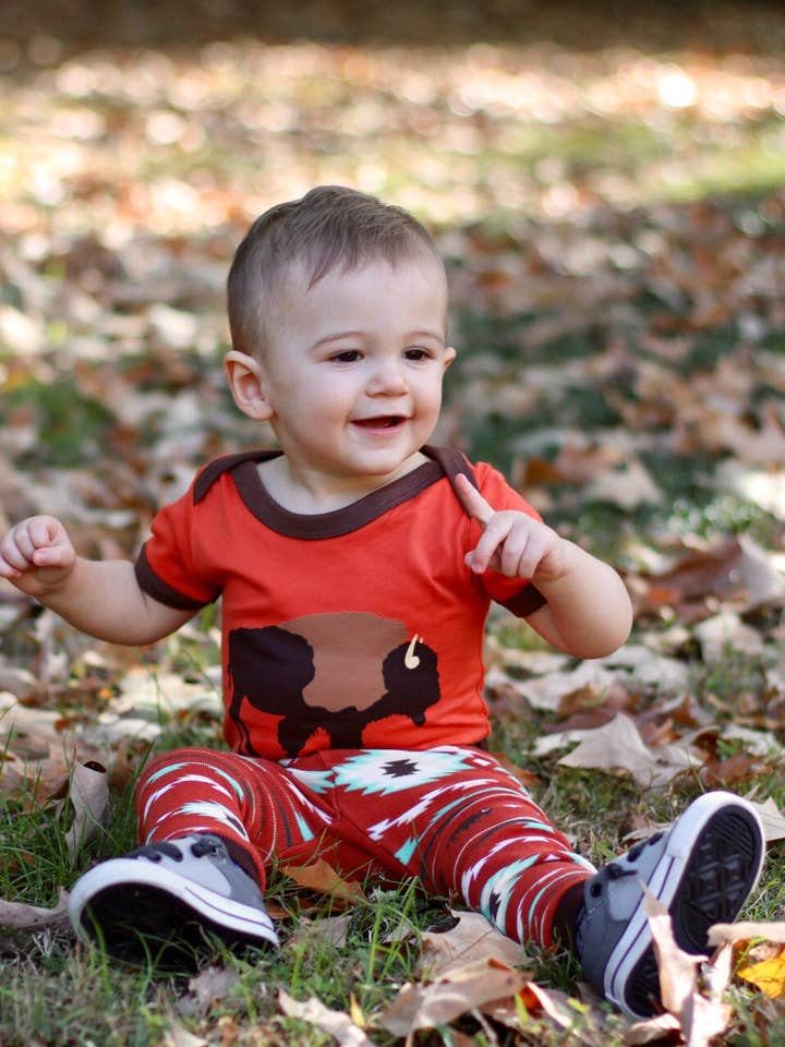 Doodle Pants – Engroshandel T-shirt - Børn – Buffalo Shirt - Western Toddler og Børnetøj2