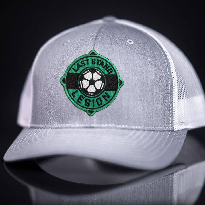 Last Stand Legion / Pallone da calcio Last Stand Legion / Cappellino con visiera curva in rete Snapback / 125 per la vendita all'ingrosso da parte di Last Stand Hats, LLC