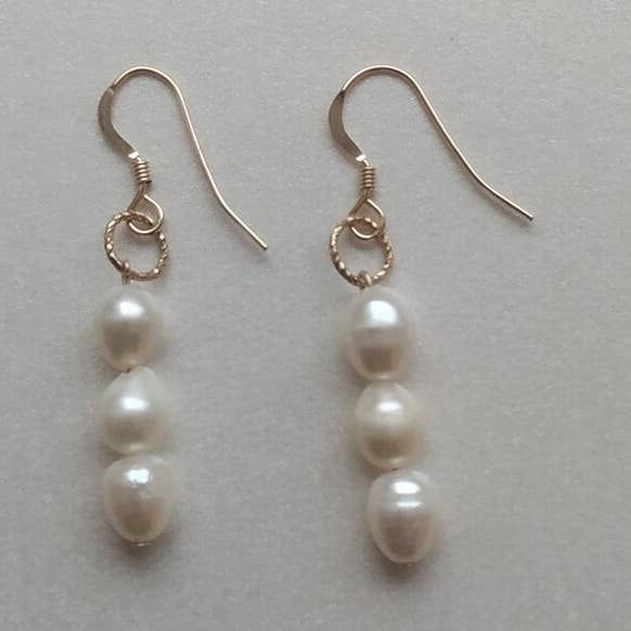 Oorbellen | 14K Gold Filled (gerecycled) & Parels voor wholesale door NŪR