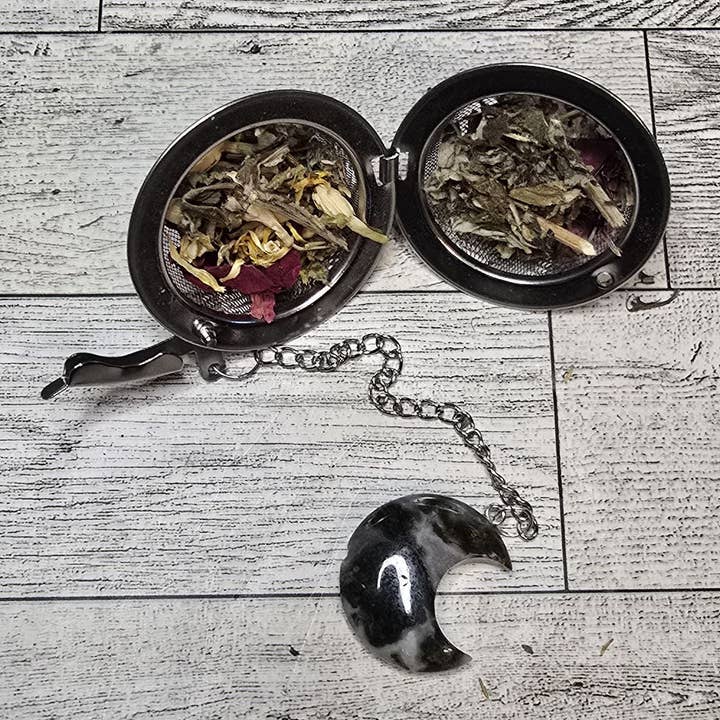 Eclectic Wallflower Boutique - Wholesale Tea Strainer/Infuser - Chevron Amethyst Moon Loose Tea Leaf Infuser4