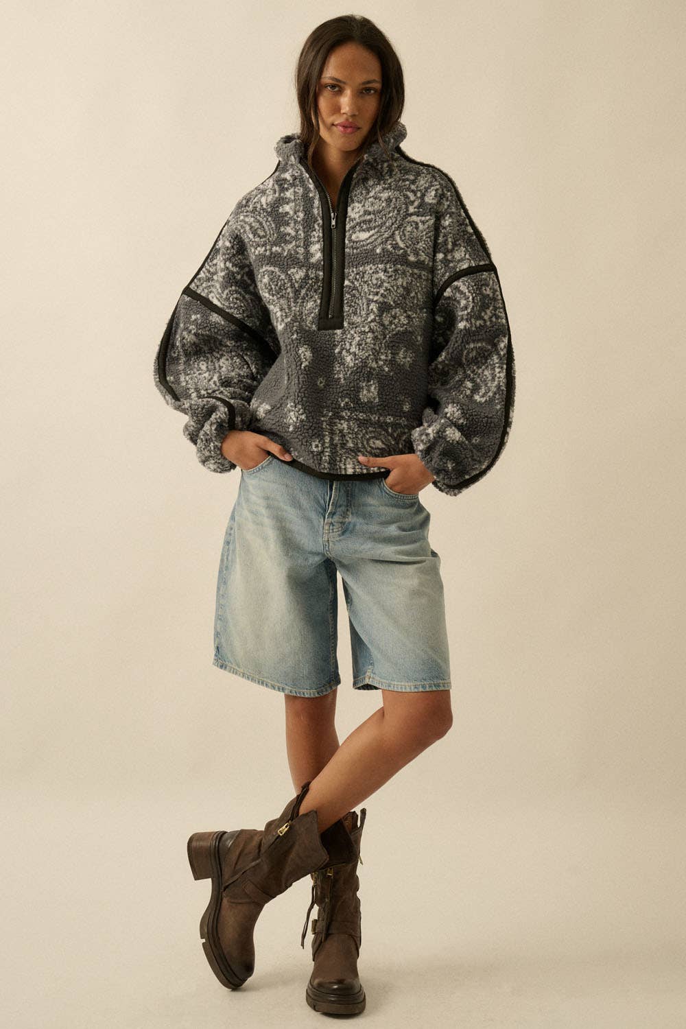 Promesa USA – wholesale Jacka - Dam – Pulloverjacka i sherpafleece med abstrakt blomtryck och halvlång dragkedja3