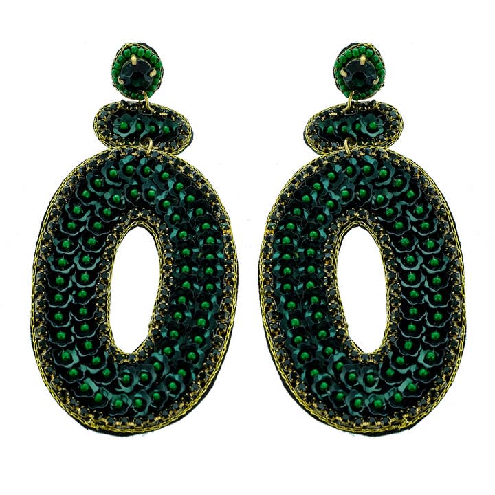 Boucles d'oreilles ovales à paillettes pour la vente par PANNEE