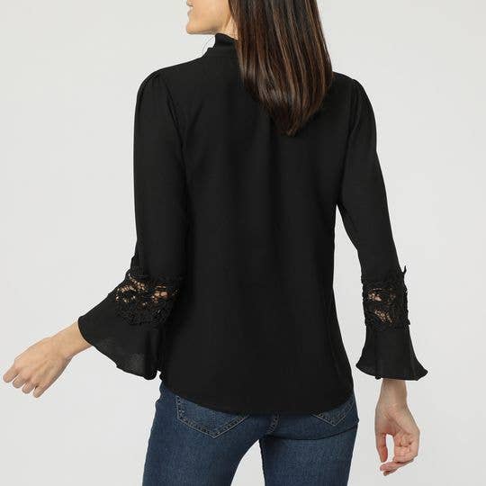 BanBat - Wholesale Blouse - Women's - Blouse with embroidered bow - LA-1903725