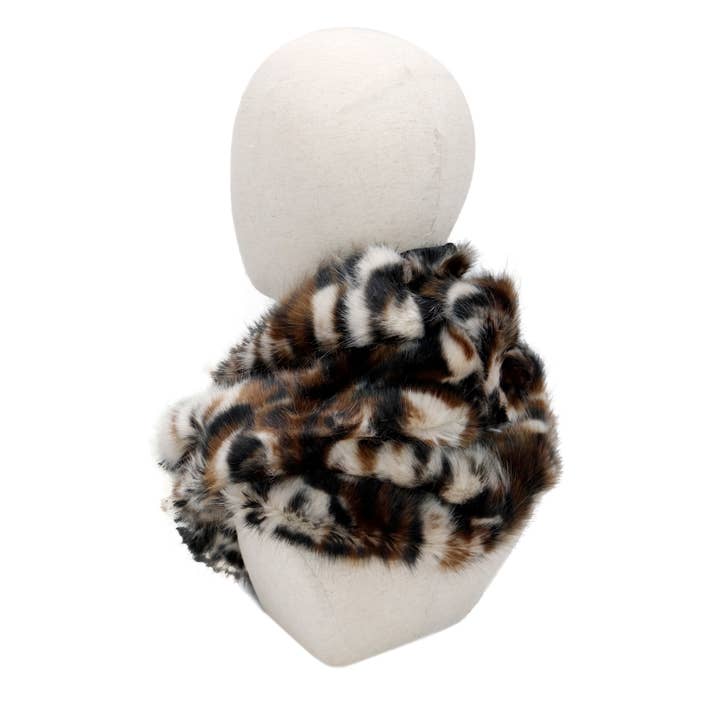 Cap Zone - Wholesale Scarf – Women's - Lux Leopard Shaggy Faux Fur Infinity Scarf3