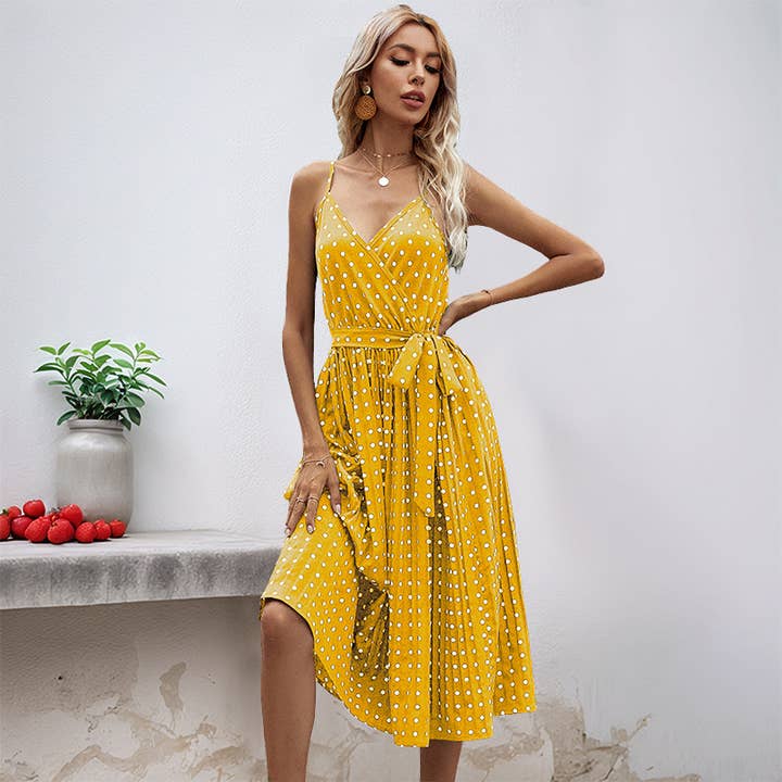 Plisseret prikket V-hals cami-kjole for engroshandel hos onatorobi